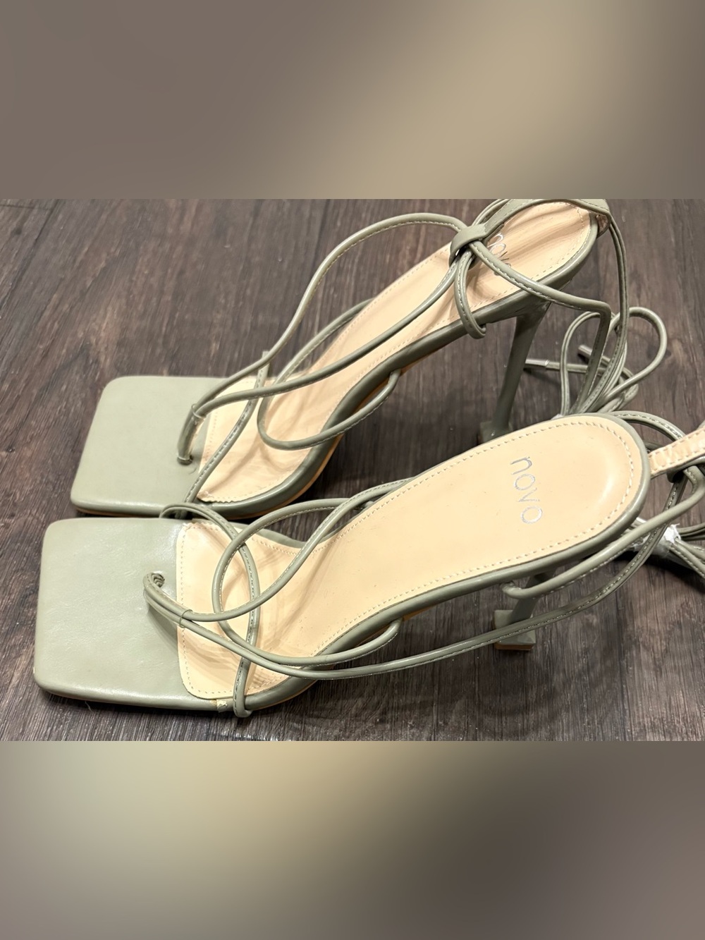 Novo Strappy Lace-Up Heels Olive Green Square Toe Size 8 - Picture 3 of 6